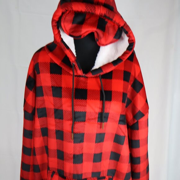 Big Blanket Co. Hideout Hoodie in Red and Black BuffaloPlaid Size Oversized M - Picture 2 of 5